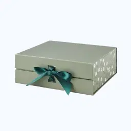Collapsible gift packaging